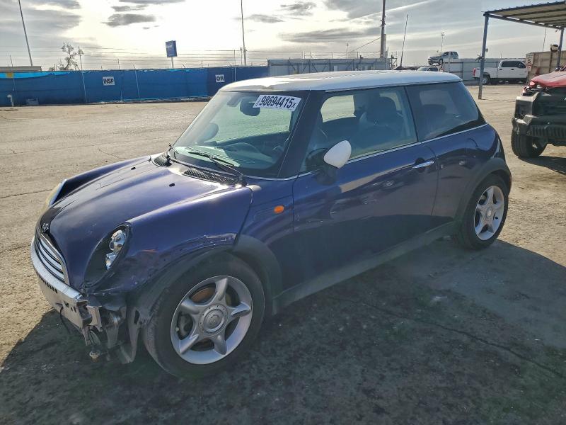 2005 MINI COOPER — VIN WMWRC33405TC58538
