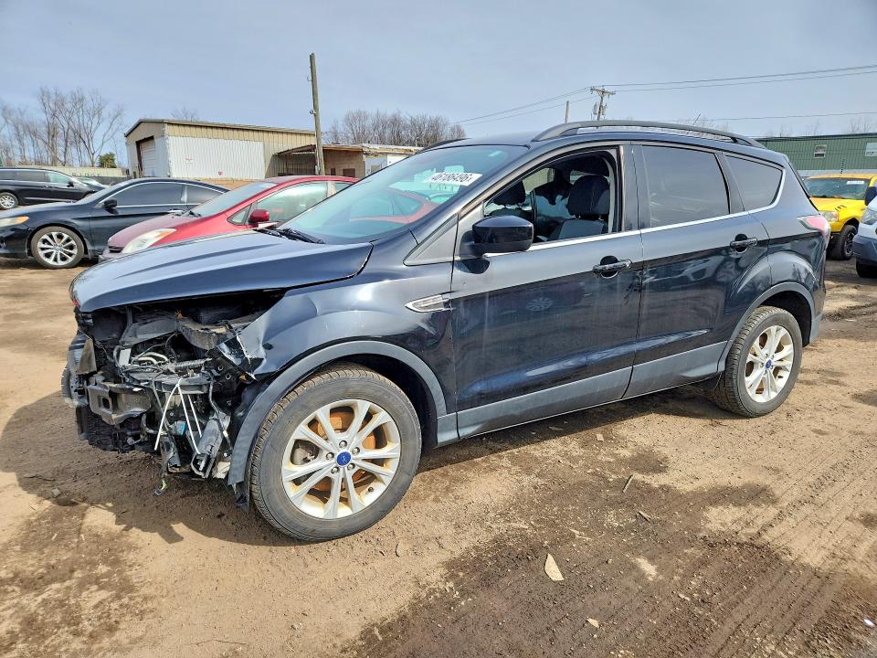 2017 FORD ESCAPE — VIN 1FMCU9GDXHUB33542