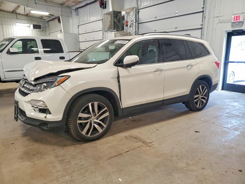 2017 HONDA PILOT — VIN 5FNYF6H09HB011133