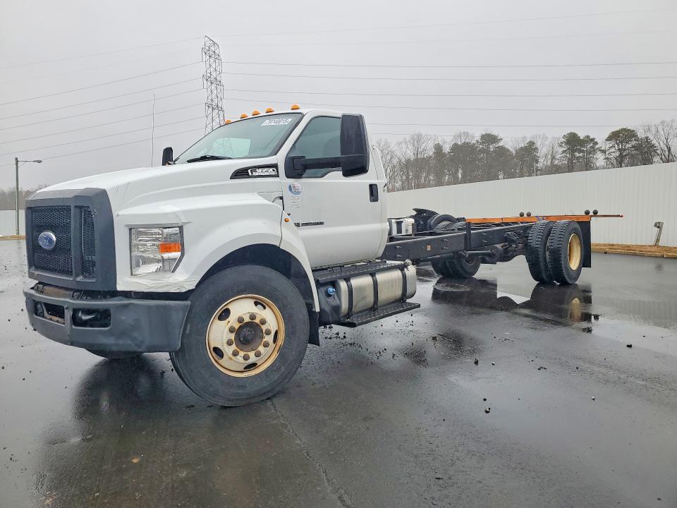 2018 FORD F650 — VIN 1FDNF6DE5JDF00352