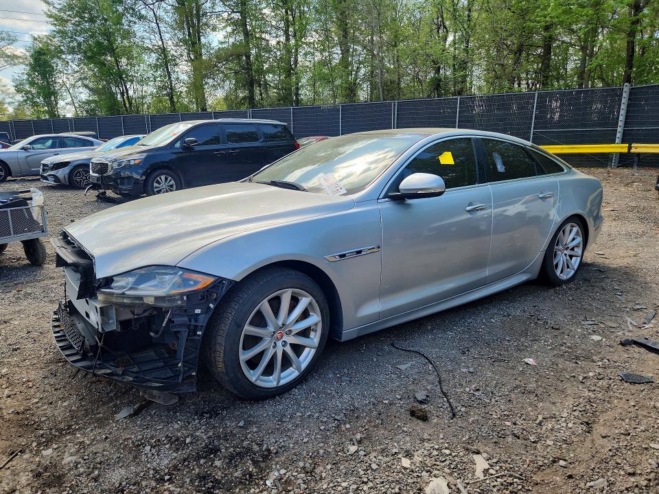 2017 JAGUAR XJ — VIN SAJWJ1CD6H8W12665