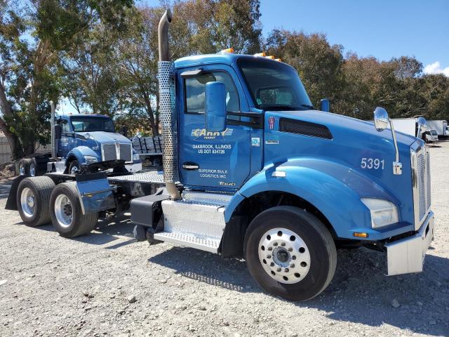2016 KENWORTH T880 — VIN 1XKZDP8X7GJ487163