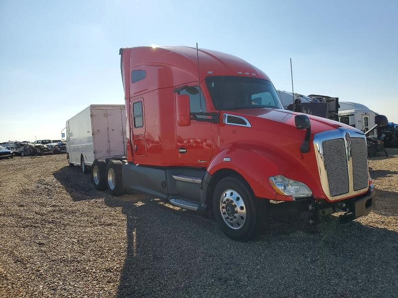 2020 KENWORTH T680 — VIN 1XKYD49X2LJ382582
