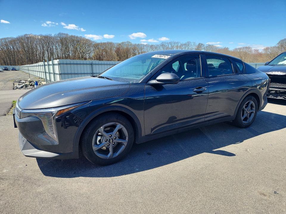 2026 KIA K4 — VIN 3KPFT4DE6TE254452