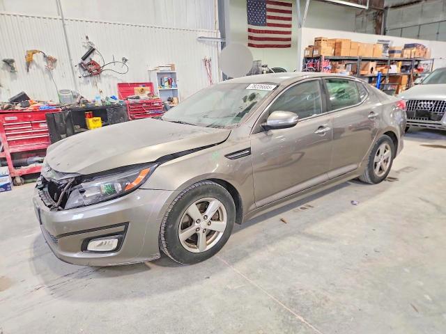 2015 KIA OPTIMA — VIN 5XXGM4A76FG382855