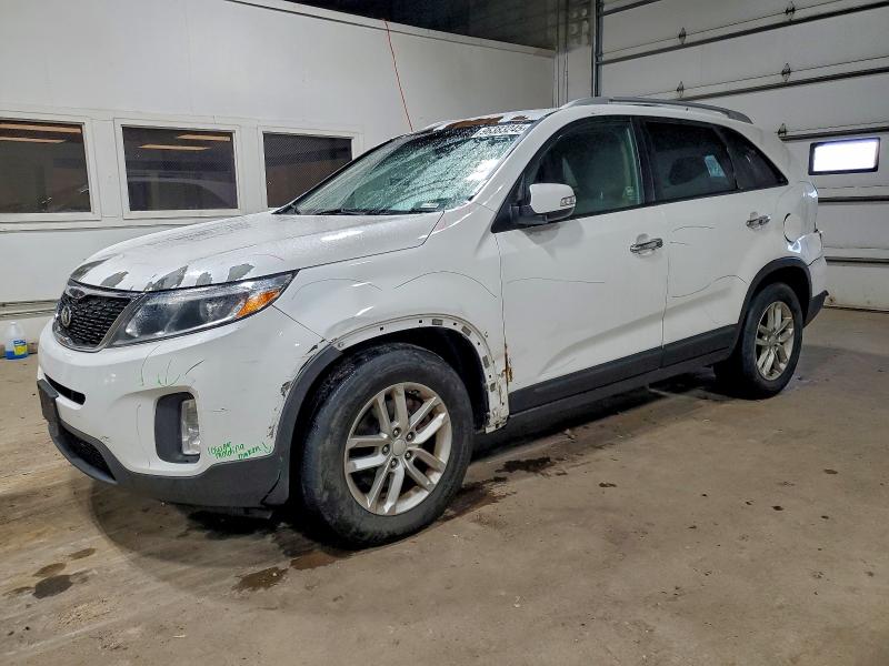 2014 KIA SORENTO LX — VIN 5XYKT3A62EG505656