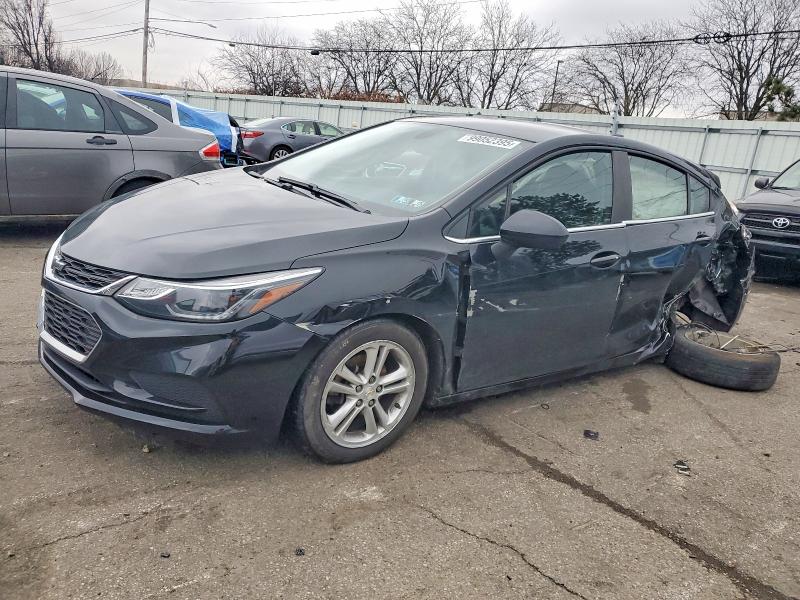 2018 CHEVROLET CRUZE — VIN 3G1BE6SM2JS655325