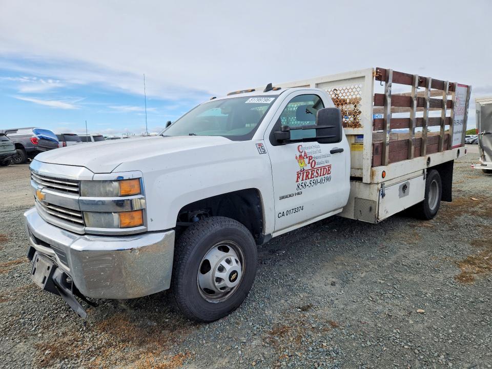 2015 CHEVROLET SILVERADO — VIN 1GB3CYCG4FF677820