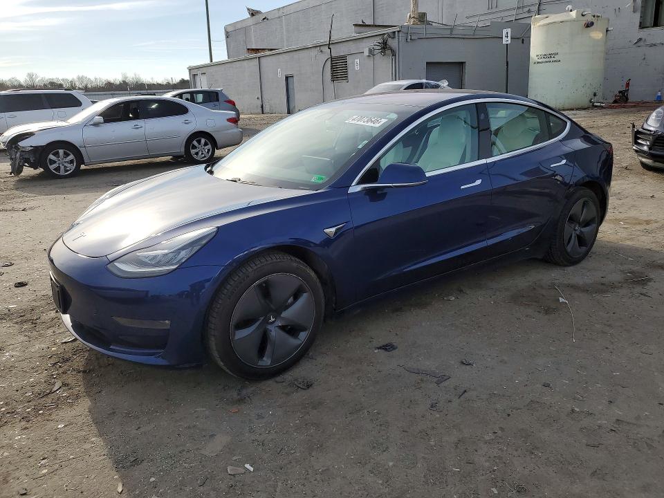 2018 TESLA MODEL 3 — VIN 5YJ3E1EB5JF096502