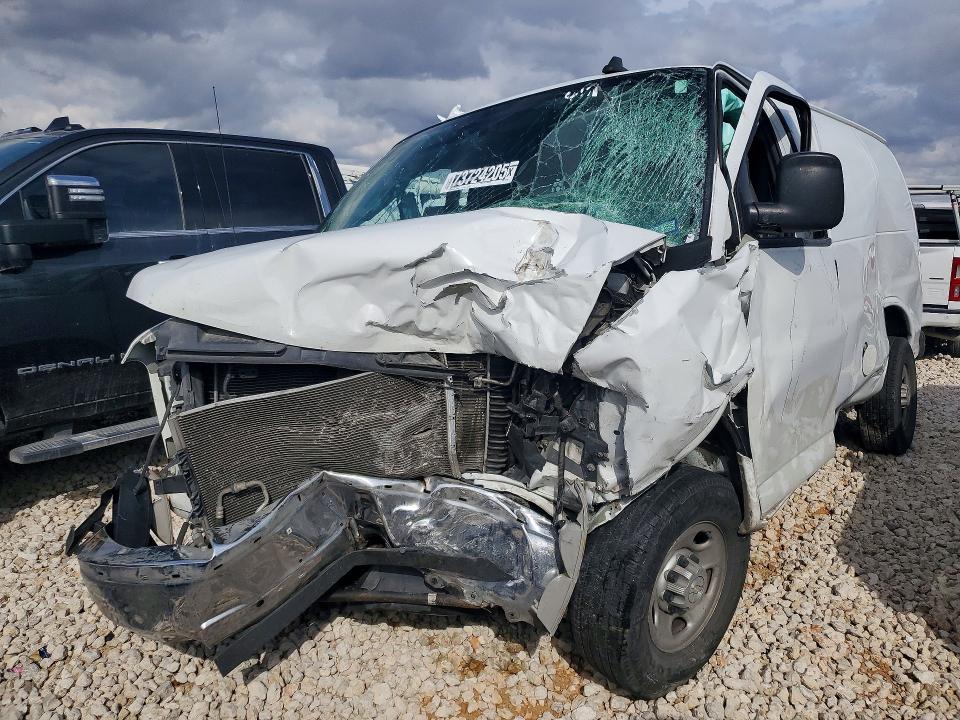 2021 CHEVROLET EXPRESS G2500 — VIN 1GCWGAF7XM1270126