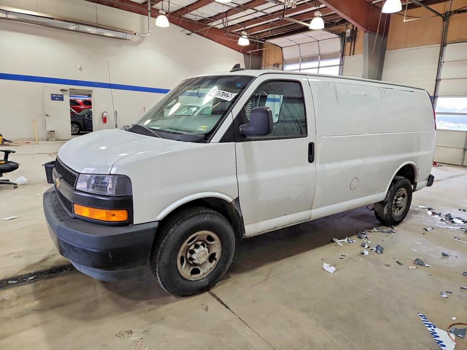 2020 CHEVROLET EXPRESS G2500 — VIN 1GCWGAFPXL1268973