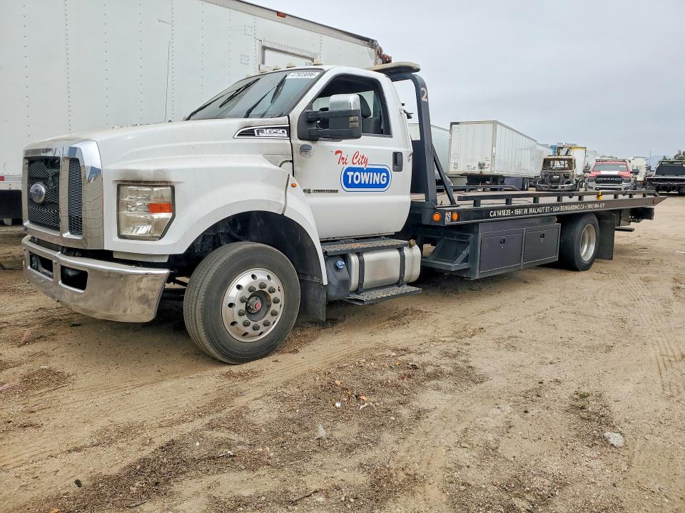 2018 FORD F650 — VIN 1FDWF6DE2JDF00524