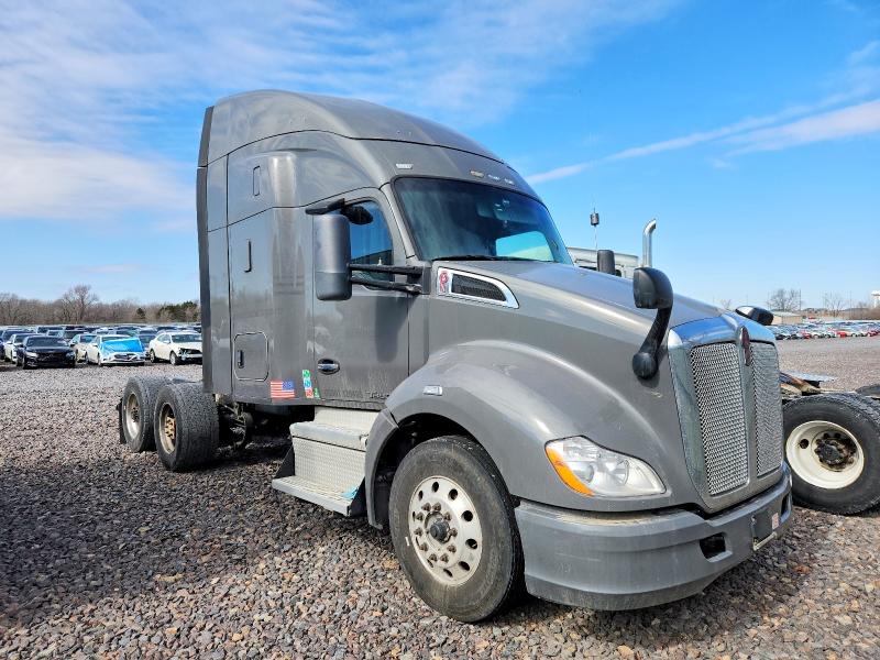 2019 KENWORTH CONSTRUCTI — VIN 1XKYDK9X4KJ222643