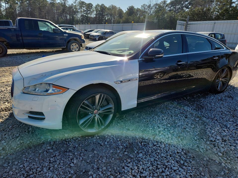 2015 JAGUAR XJL — VIN SAJWA2GT9FMV90656