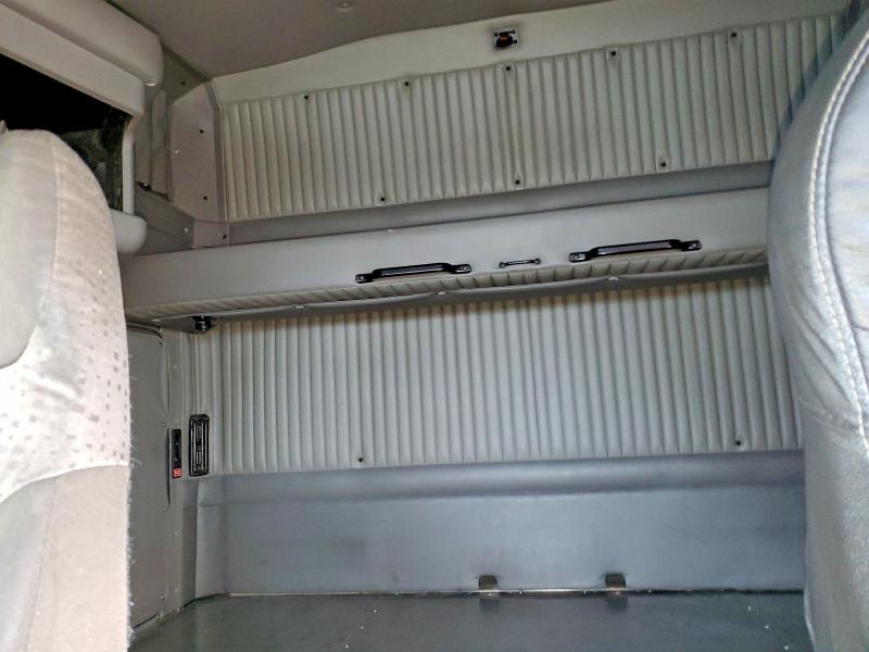 1XKAD40X1FJ453001