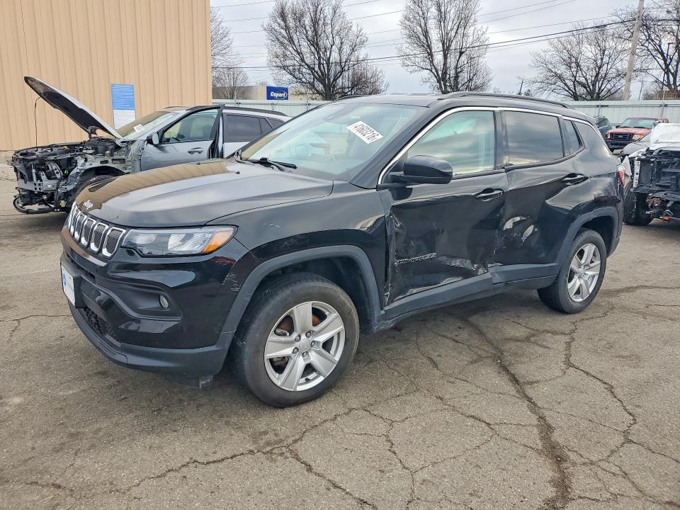 2022 JEEP COMPASS — VIN 3C4NJDBB7NT165644