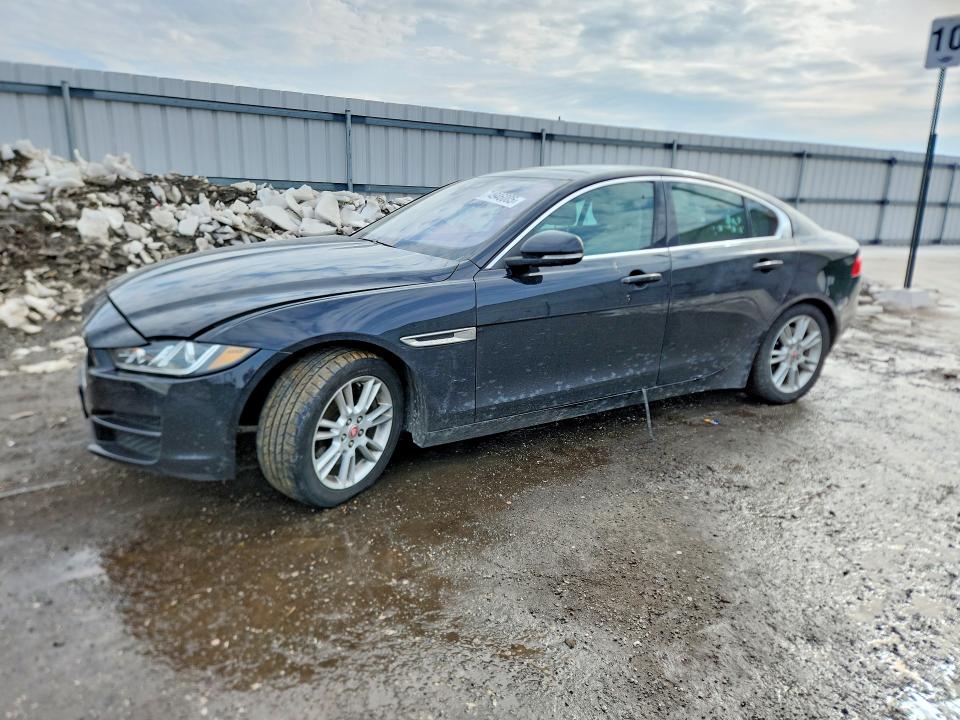 2018 JAGUAR XE — VIN SAJAE4FX5JCP28724