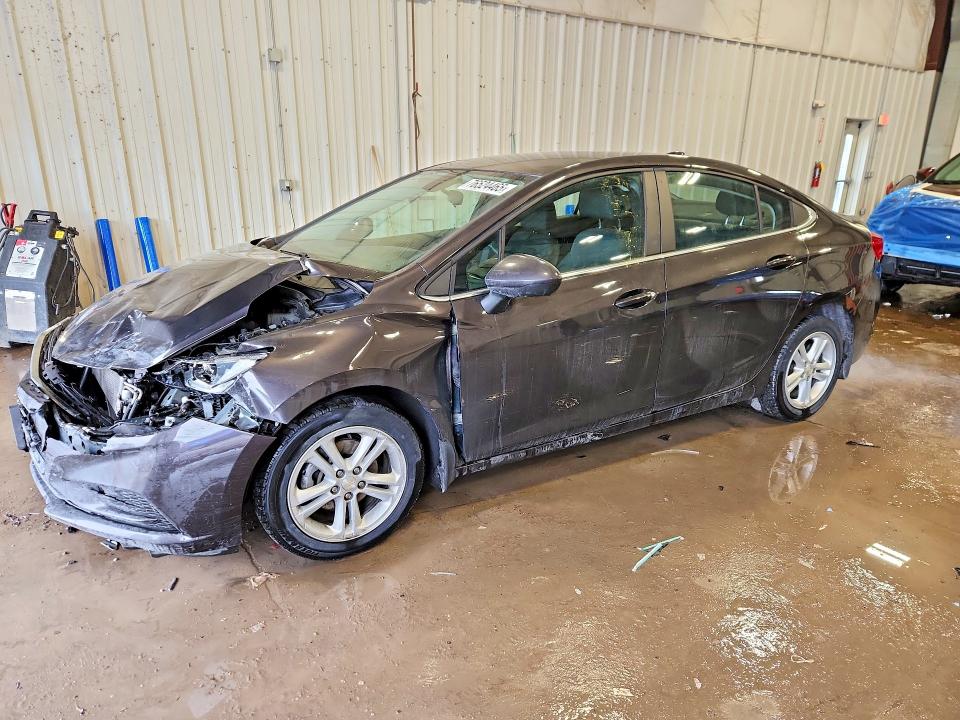 2017 CHEVROLET CRUZE — VIN 1G1BE5SM2H7161761