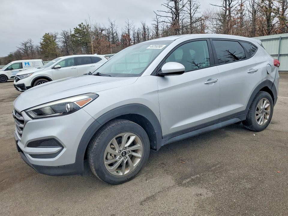 2017 HYUNDAI TUCSON — VIN KM8J23A4XHU461708