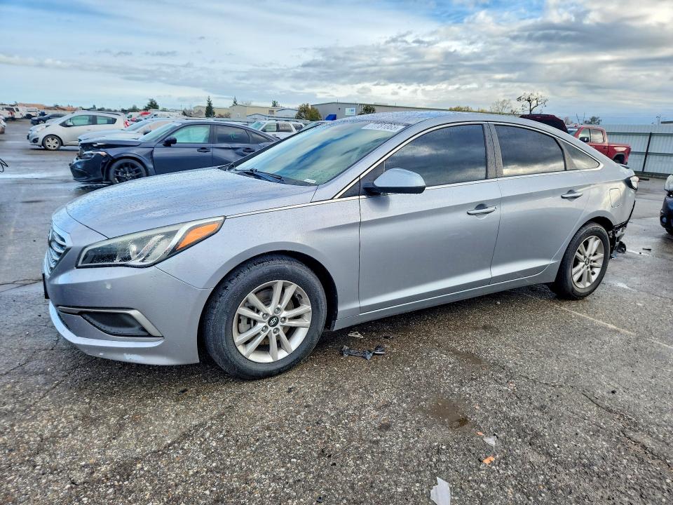 2017 HYUNDAI SONATA — VIN 5NPE24AF5HH558662