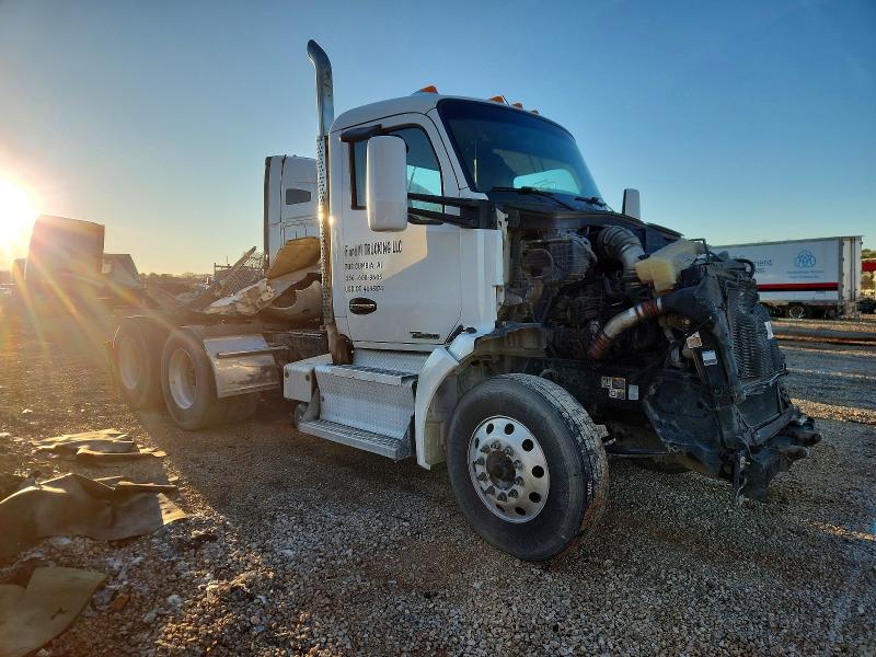 2017 KENWORTH T680 — VIN 1XKYDP9XXHJ165497