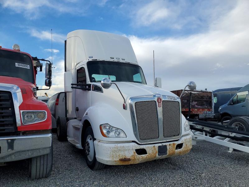 2015 KENWORTH T680 — VIN 1XKYA48X1FJ403467