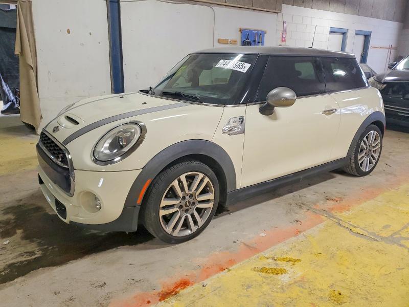 2017 MINI COOPER — VIN WMWXP7C39H3B94921