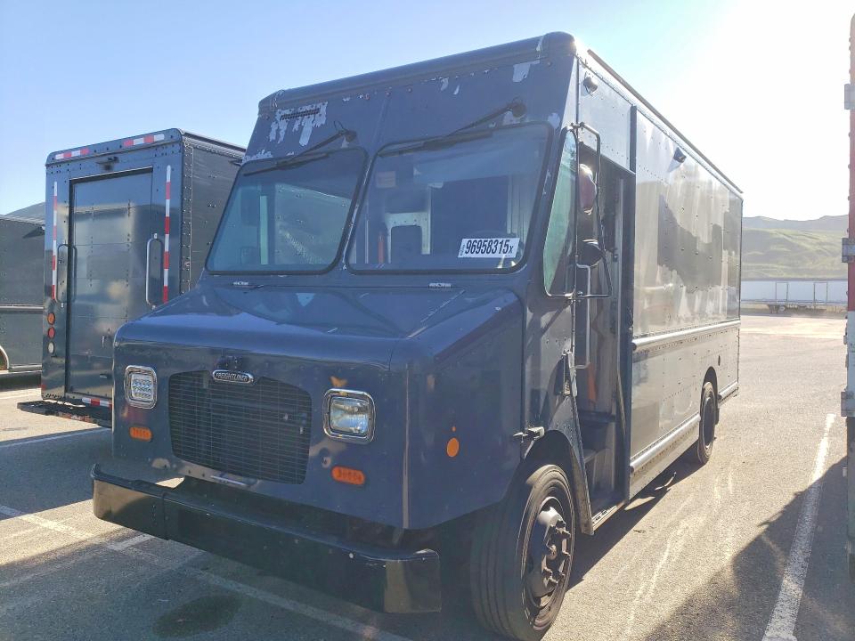 2020 FREIGHTLINER CHASSIS M — VIN 4UZAC2EAXLCLZ7241