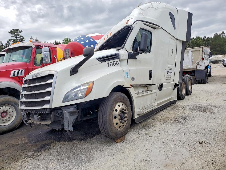 2020 FREIGHTLINER CASCADIA 126 — VIN 3AKJHHDR7LSLR0700