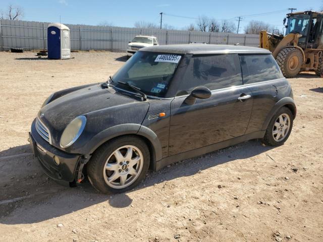 2006 MINI COOPER — VIN WMWRC33556TK16213