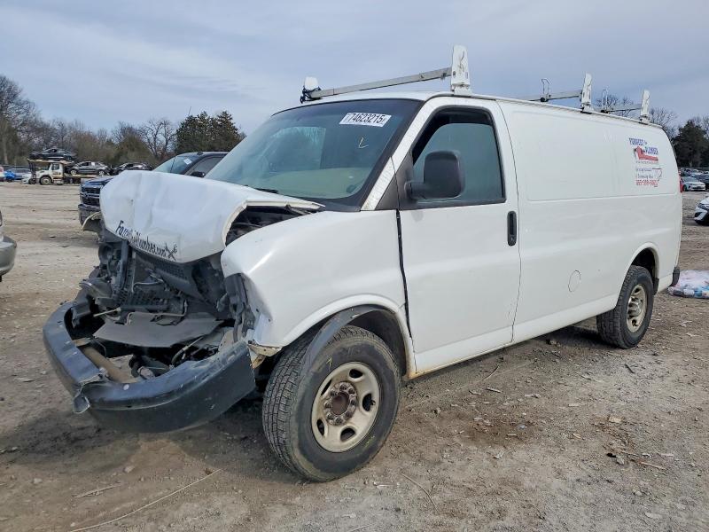 2015 CHEVROLET EXPRESS G2500 — VIN 1GCWGFCF7F1279796
