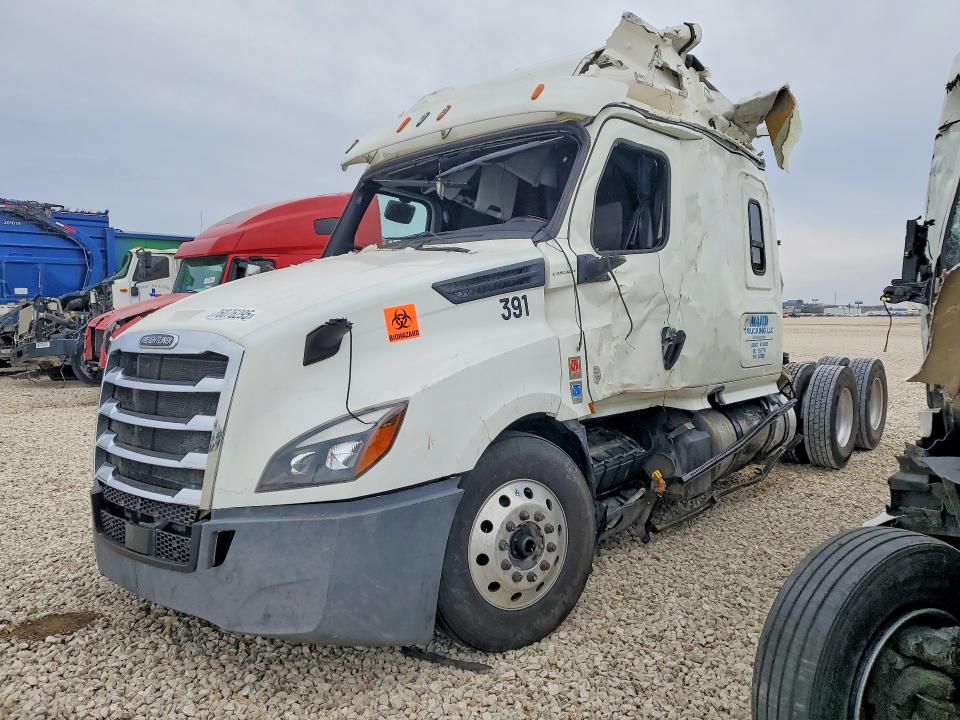 2020 FREIGHTLINER CASCADIA 126 — VIN 3AKJHHDR8LSLR2925