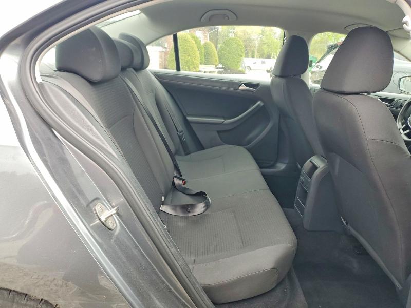 3VW267AJ7GM355856