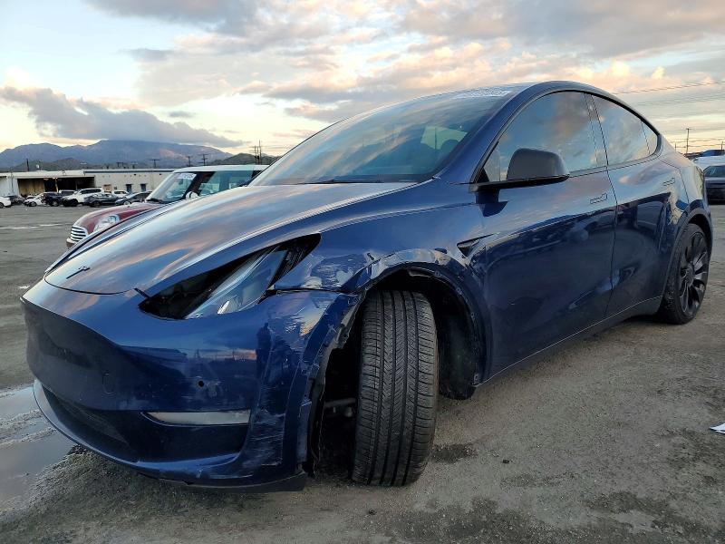 2022 TESLA MODEL Y — VIN 7SAYGDEF1NF558549
