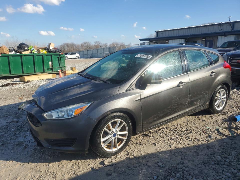 2016 FORD FOCUS — VIN 1FADP3K21GL260306