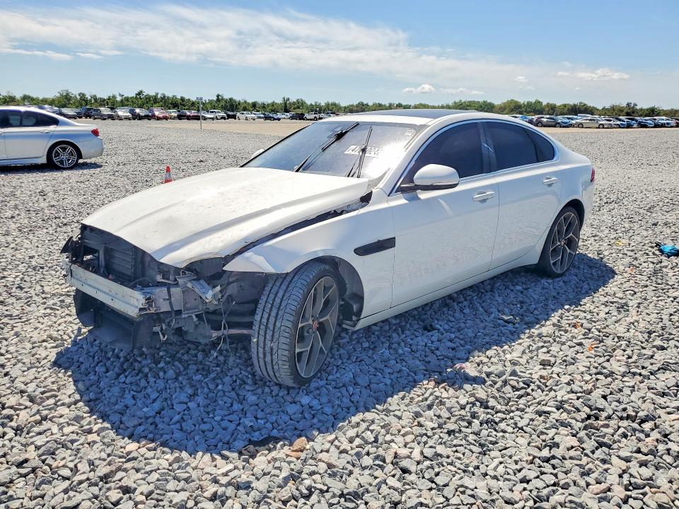 2018 JAGUAR XF — VIN SAJBD4FX3JCY57665