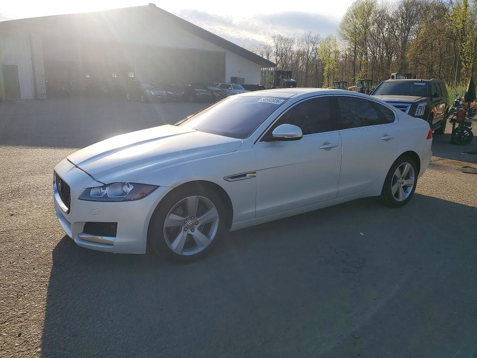 2018 JAGUAR XF — VIN SAJBS4FX6JCY70206
