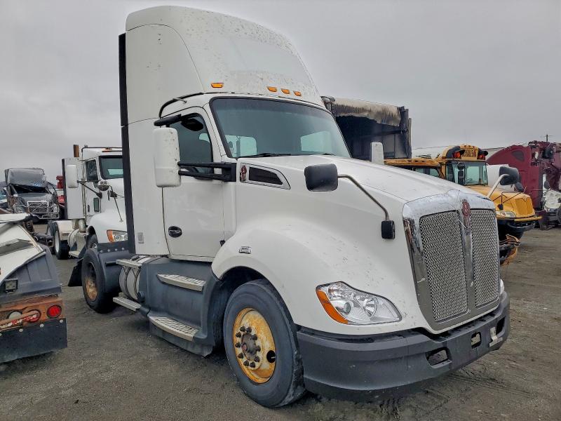 2020 KENWORTH T680 — VIN 1XKYA48X5LJ404701