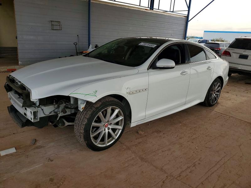 2017 JAGUAR XJ — VIN SAJWA1C72H8W08798