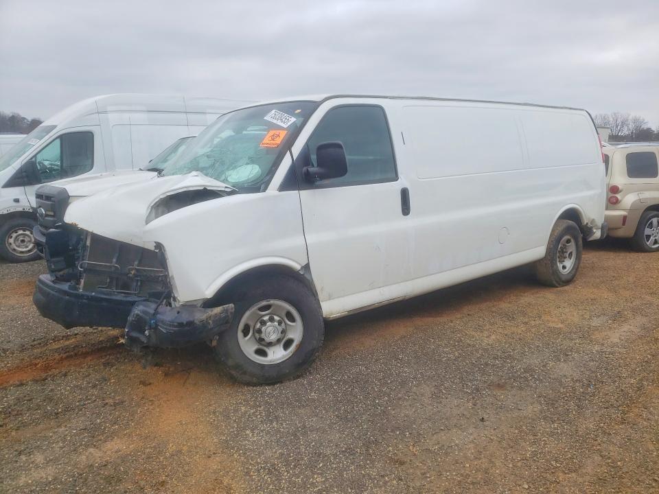 2015 CHEVROLET EXPRESS G2500 — VIN 1GCWGGCF2F1206843