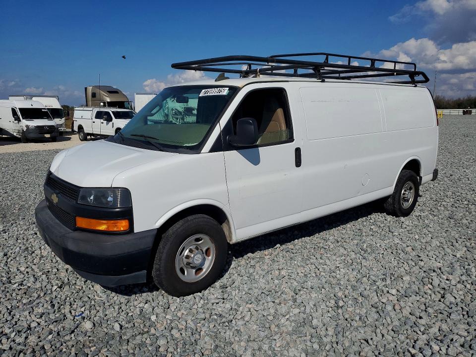 2018 CHEVROLET EXPRESS G2500 — VIN 1GCWGBFG9J1175140