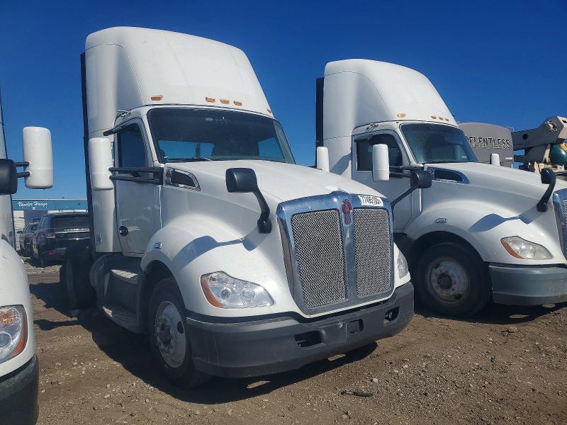 2016 KENWORTH T680 — VIN 1XKYA48X5GJ496432