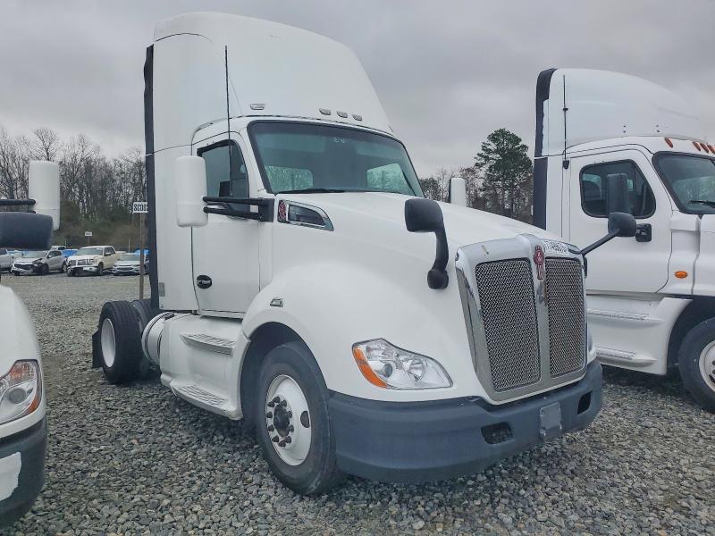 2015 KENWORTH T680 — VIN 1XKYA48X3FJ443811