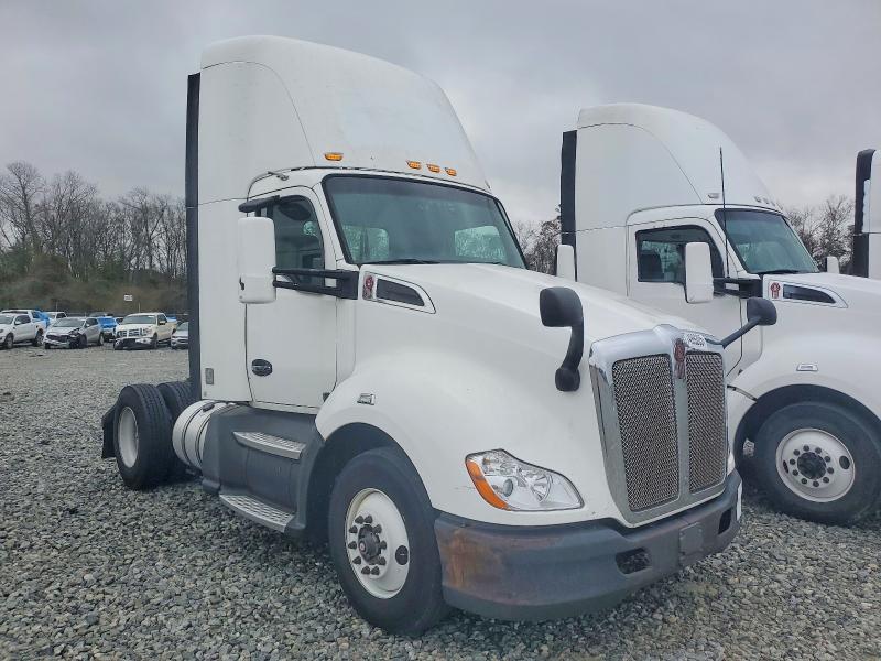 2016 KENWORTH T680 — VIN 1XKYA48X0GJ496631