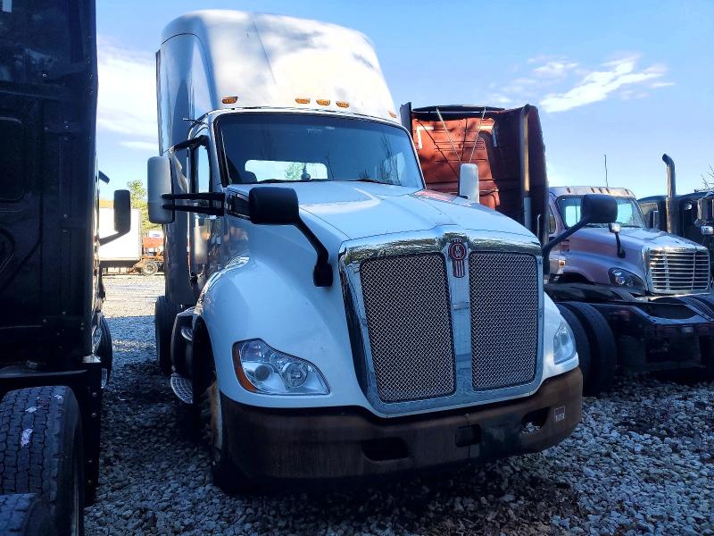 2016 KENWORTH T680 — VIN 1XKYA48X5GJ496687