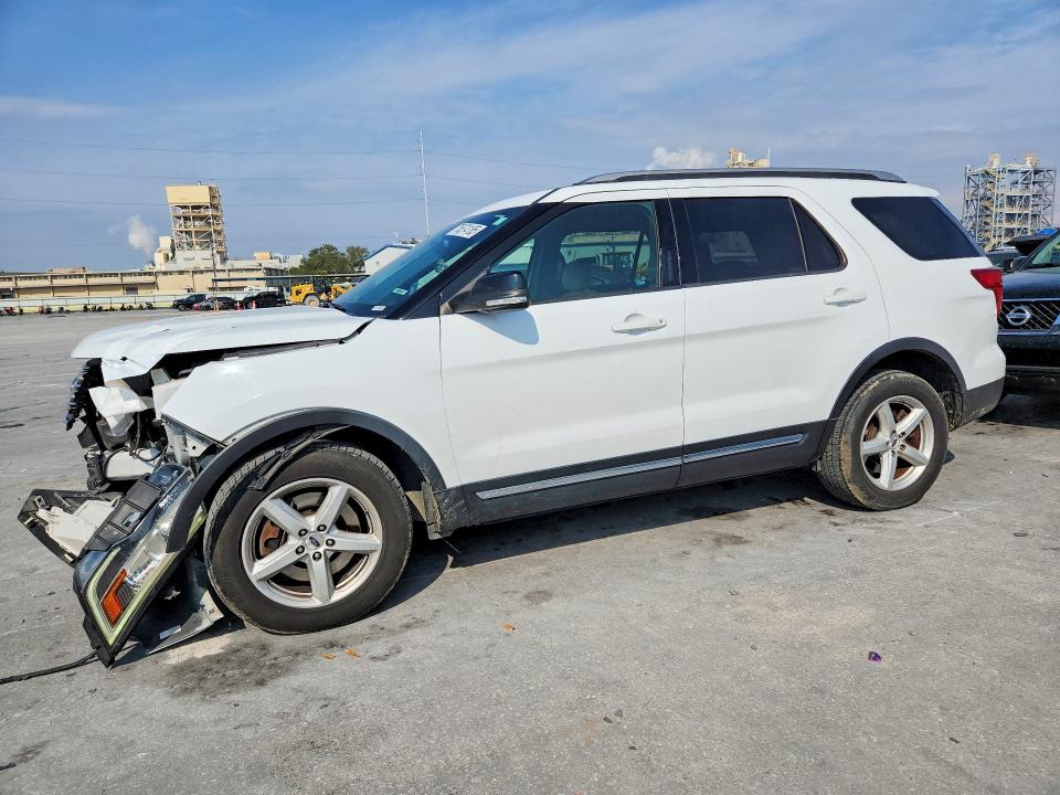 2017 FORD EXPLORER — VIN 1FM5K8D8XHGC26611
