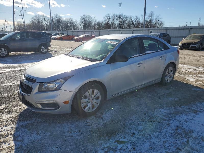 2016 CHEVROLET CRUZE LIMITED — VIN 1G1PC5SH2G7205433