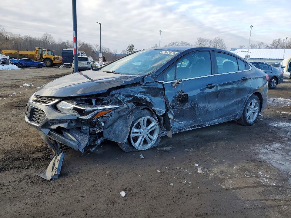 2017 CHEVROLET CRUZE — VIN 1G1BE5SM4H7165911