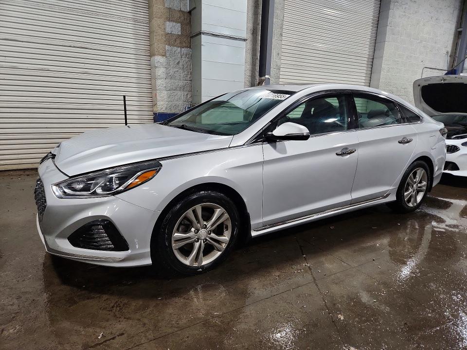 2018 HYUNDAI SONATA — VIN 5NPE34AF5JH696446