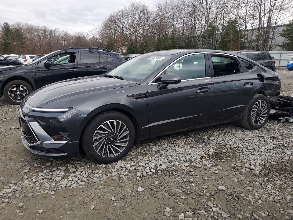 2025 HYUNDAI SONATA HYBRID — VIN KMHL34JJ2SA108213